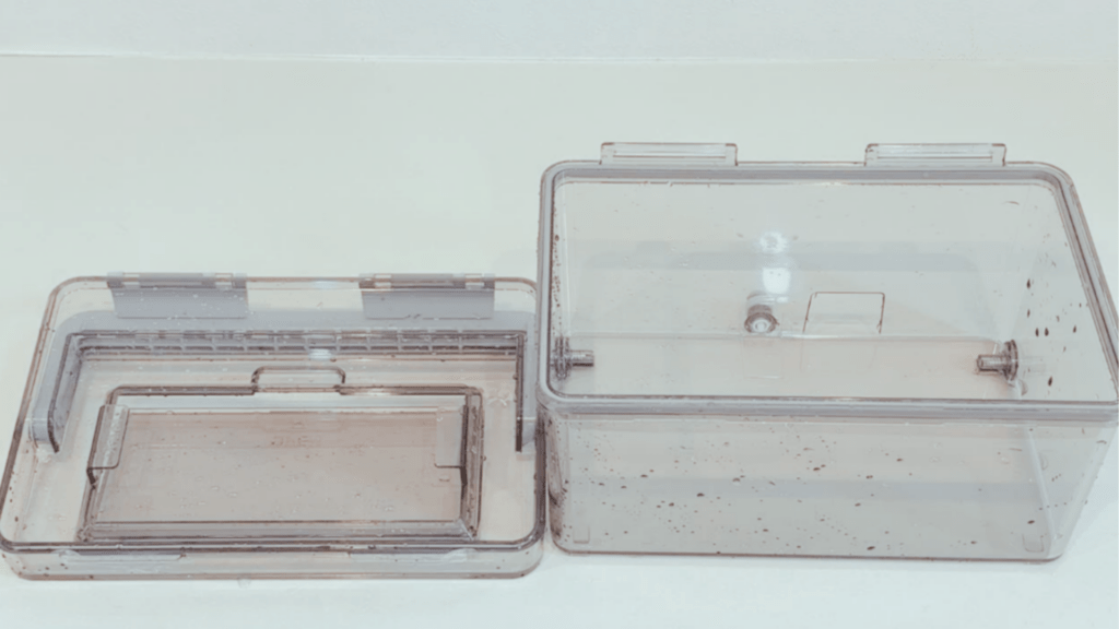 ウォータースタンド ピュアライフ S の空の給水タンクを実際に撮影した画像